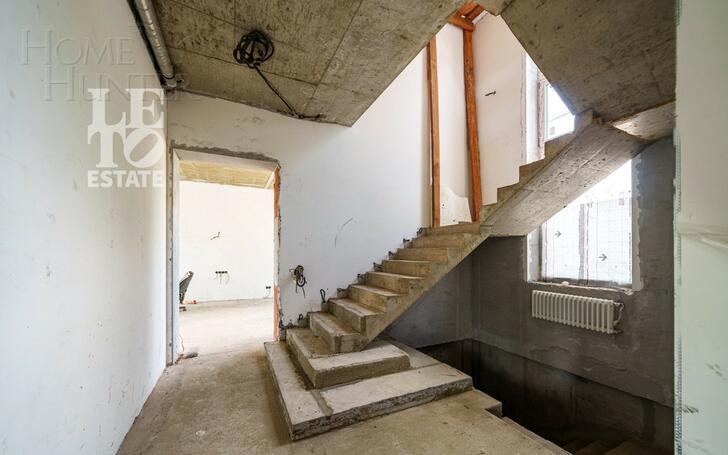 2-этажный коттедж 398.2 м² без отделки
