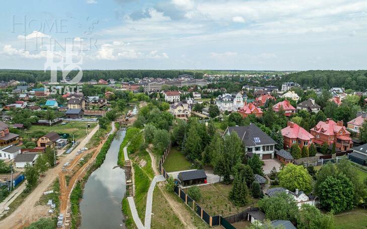 2-этажный коттедж 1 218 м² с отделкой