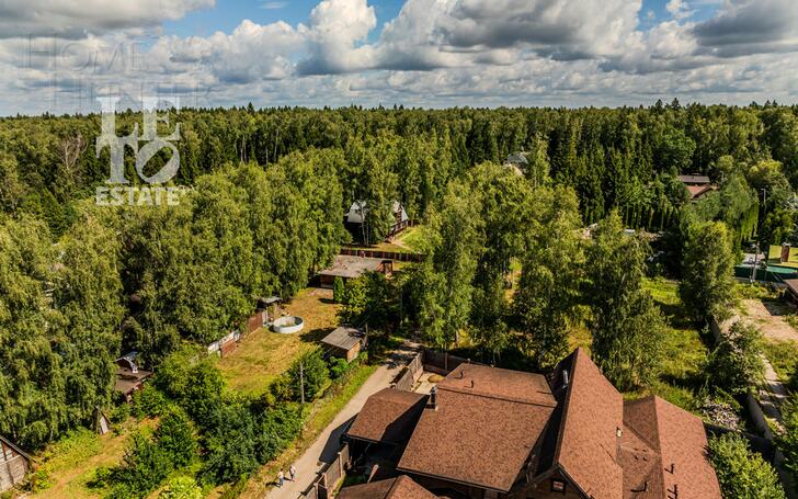 2-этажный коттедж 600 м² с отделкой