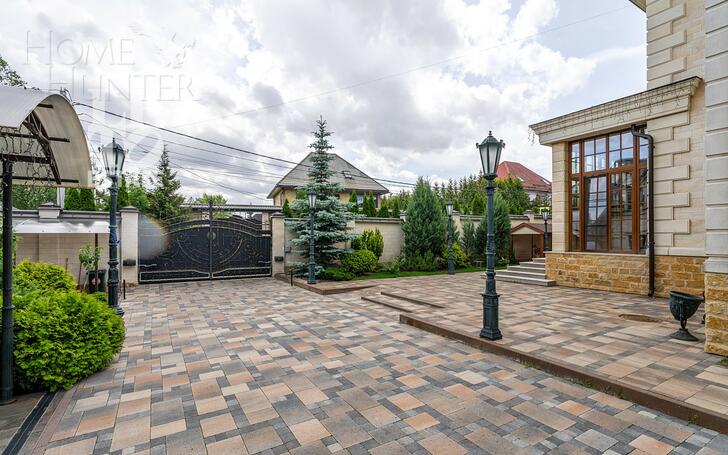 2-этажный коттедж 1 218 м² с отделкой