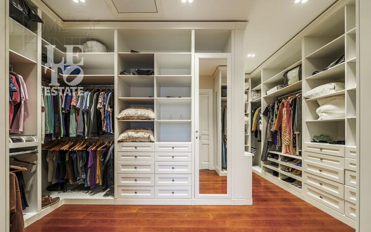 2-этажный коттедж 710 м² с отделкой