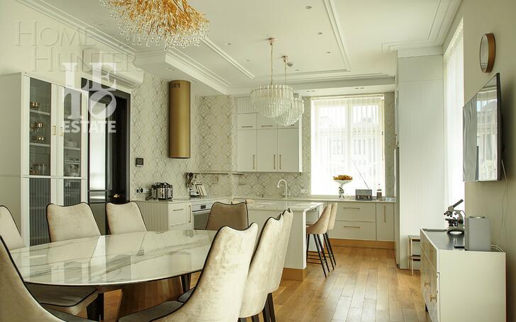 2-этажный коттедж 1 200 м² с отделкой