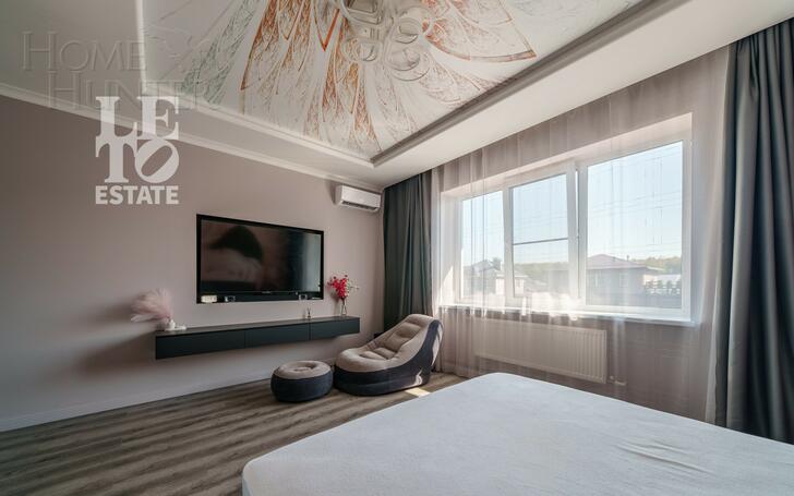 2-этажный коттедж 244 м² с отделкой