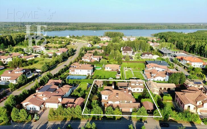 2-этажный коттедж 710 м² с отделкой