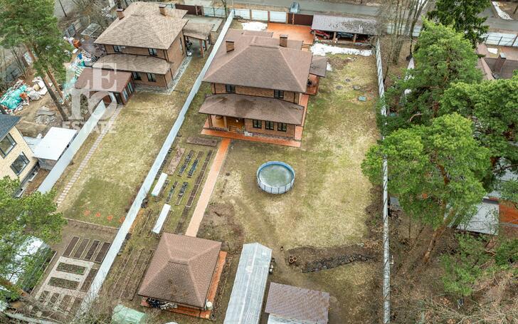 2-этажный коттедж 290 м² с отделкой