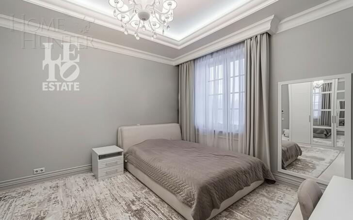 2-этажный коттедж 1 218 м² с отделкой