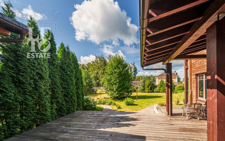 2-этажный коттедж 600 м² с отделкой