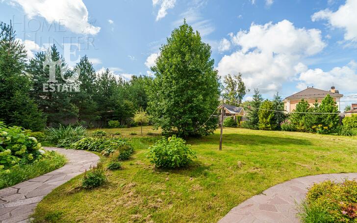 2-этажный коттедж 600 м² с отделкой