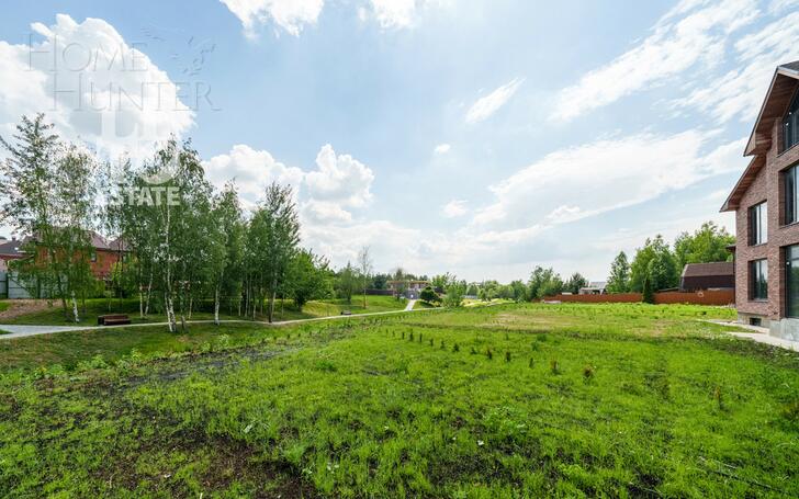 2-этажный коттедж 398.2 м² без отделки