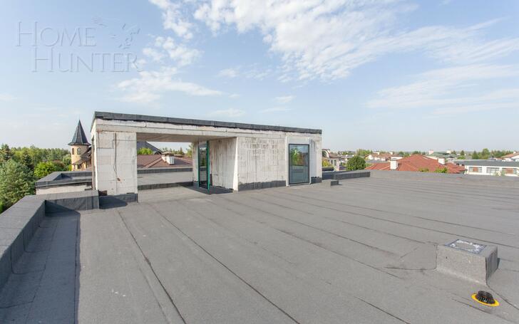 3-этажный коттедж 1 220 м² без отделки