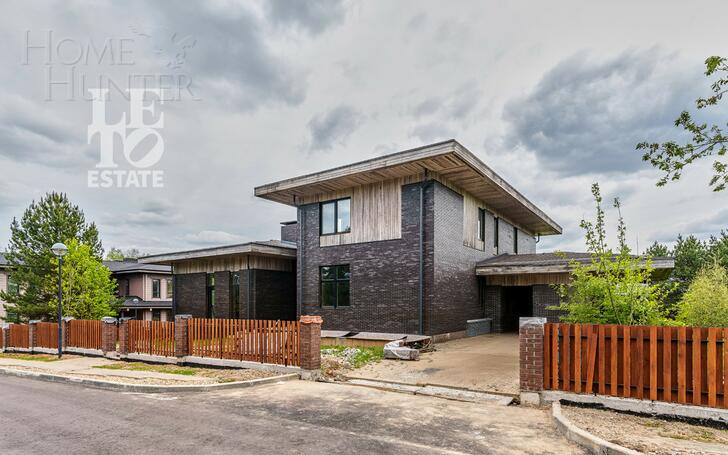 2-этажный коттедж 691.4 м² без отделки