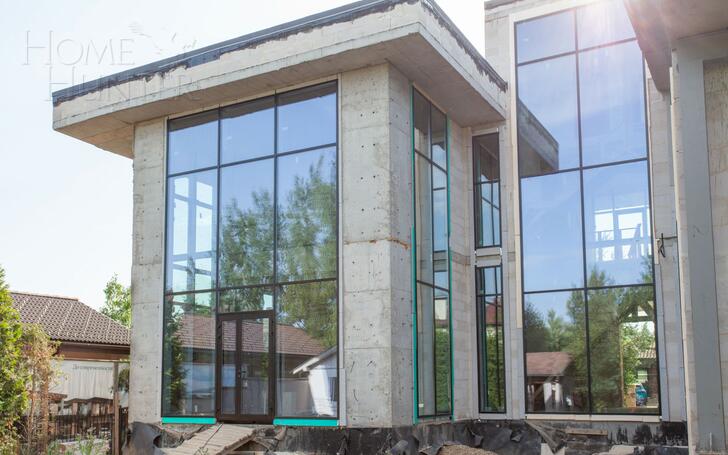 3-этажный коттедж 1 220 м² без отделки
