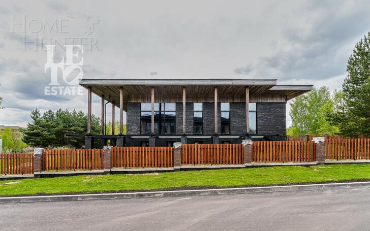 2-этажный коттедж 691.4 м² без отделки