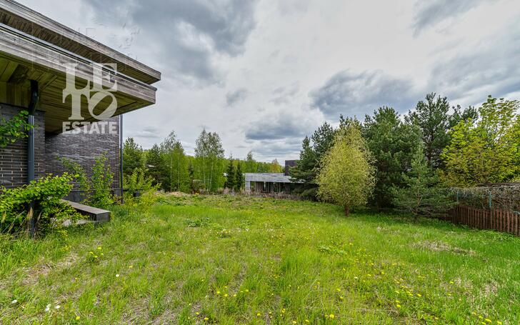 2-этажный коттедж 691.4 м² без отделки