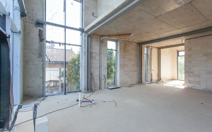 3-этажный коттедж 1 220 м² без отделки