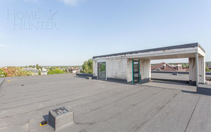 3-этажный коттедж 1 220 м² без отделки