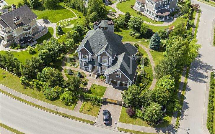 2-этажный коттедж 650 м² с отделкой
