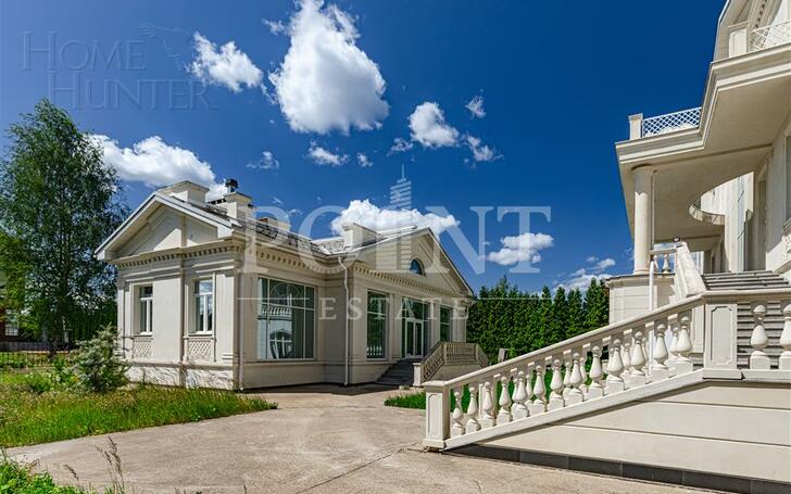 3-этажный коттедж 1 532 м² без отделки