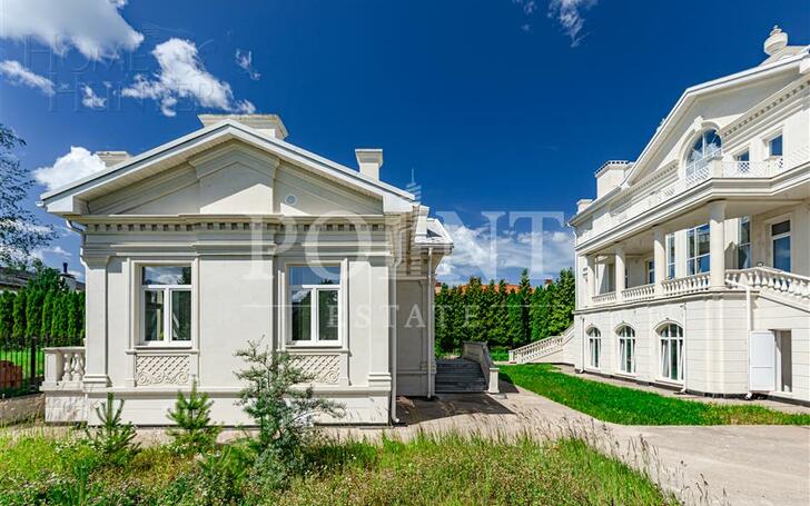 3-этажный коттедж 1 532 м² без отделки