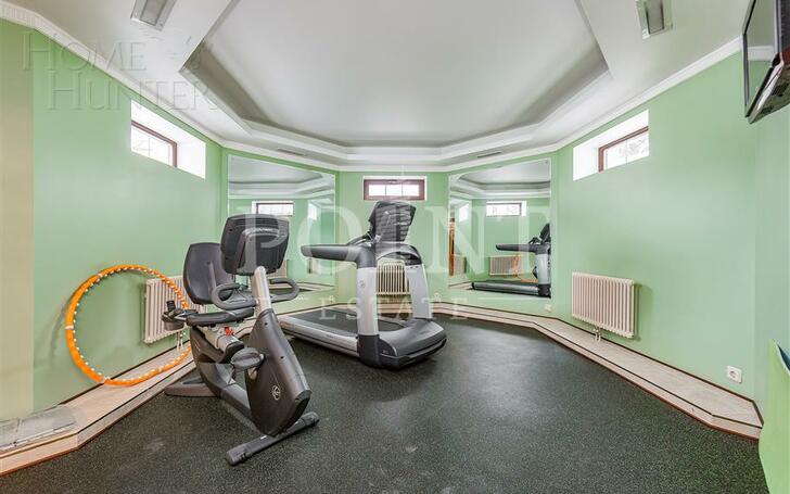 2-этажный коттедж 650 м² с отделкой