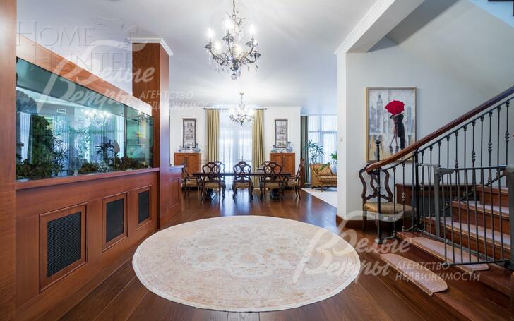 2-этажный коттедж 2 200 м² с отделкой