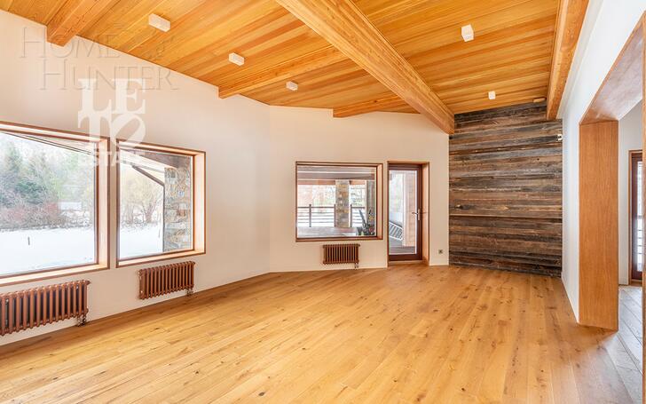 3-этажный коттедж 600 м² с отделкой