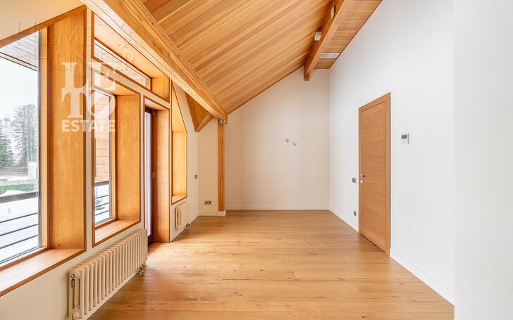 3-этажный коттедж 600 м² с отделкой