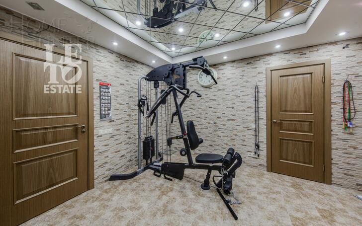 3-этажный коттедж 553.6 м² с отделкой