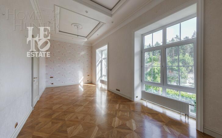 2-этажный коттедж 1 556 м² с отделкой
