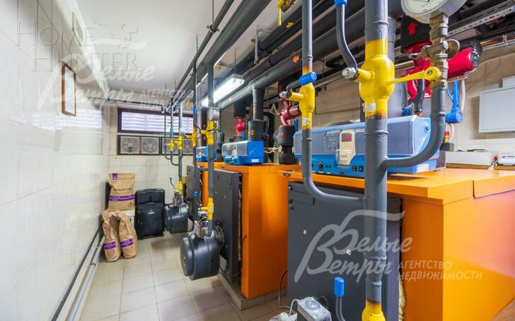 2-этажный коттедж 2 200 м² с отделкой