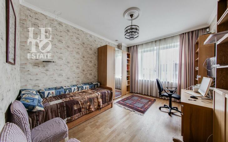 3-этажный коттедж 553.6 м² с отделкой