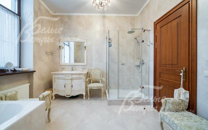 2-этажный коттедж 2 200 м² с отделкой