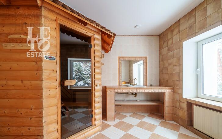 3-этажный коттедж 600 м² с отделкой