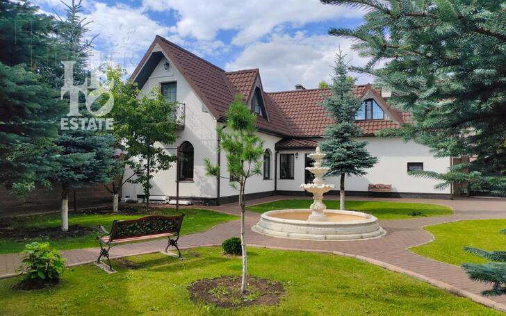 2-этажный коттедж 1 350 м² без отделки