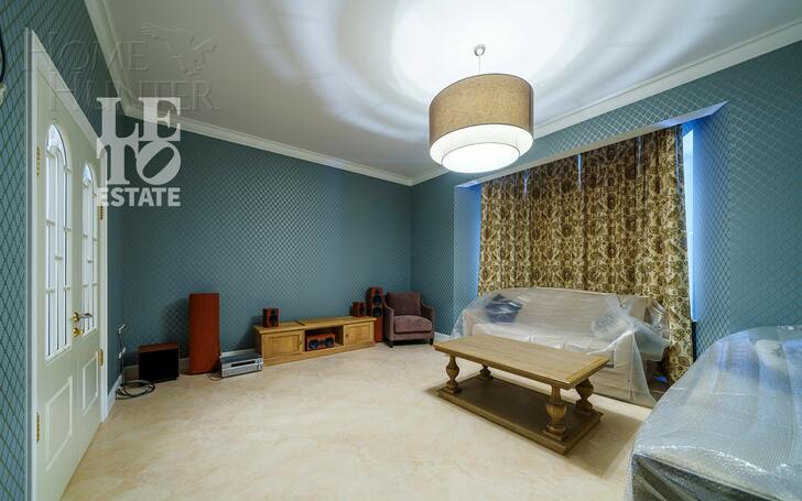 3-этажный коттедж 600 м² с отделкой