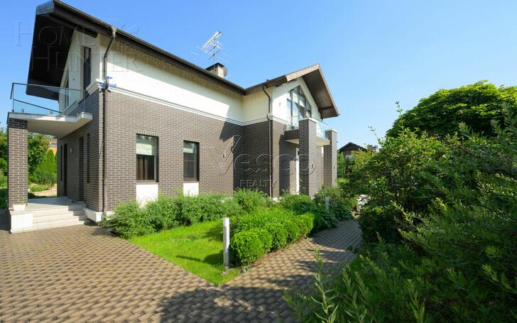 2-этажный коттедж 357 м² с отделкой