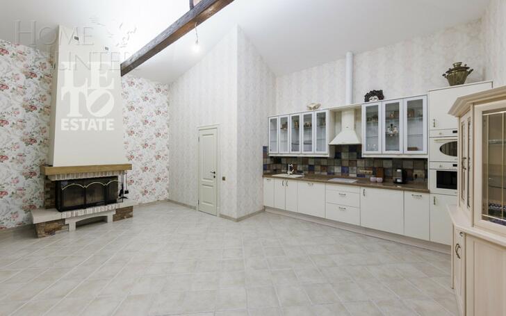 2-этажный коттедж 1 556 м² с отделкой