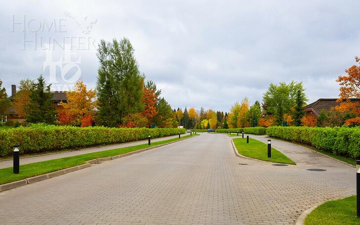 3-этажный коттедж 600 м² с отделкой