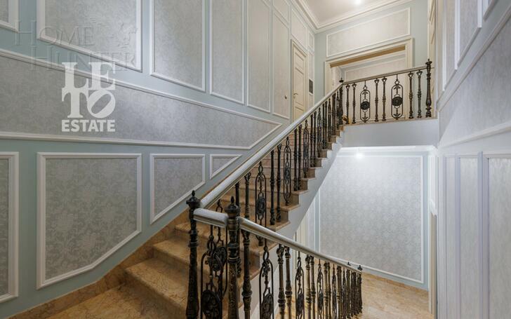 2-этажный коттедж 1 556 м² с отделкой