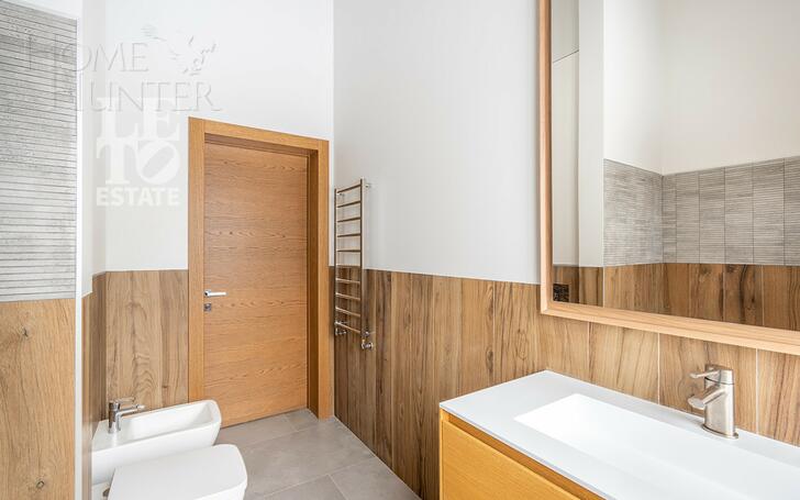 3-этажный коттедж 600 м² с отделкой