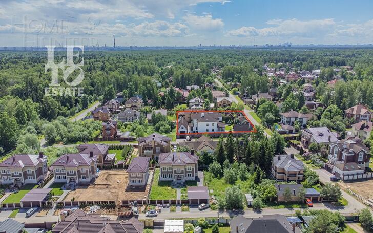 2-этажный коттедж 1 350 м² без отделки