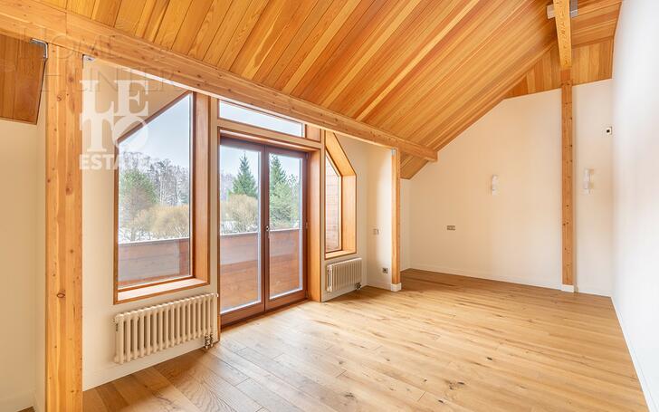 3-этажный коттедж 600 м² с отделкой