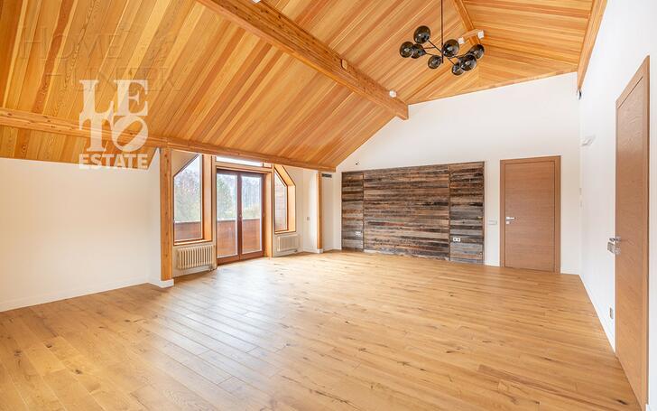 3-этажный коттедж 600 м² с отделкой