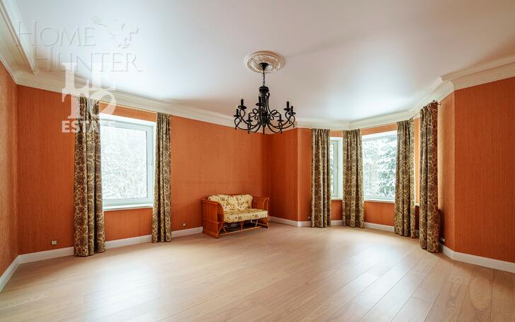 3-этажный коттедж 600 м² с отделкой