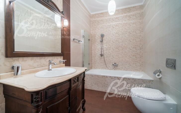 2-этажный коттедж 2 200 м² с отделкой