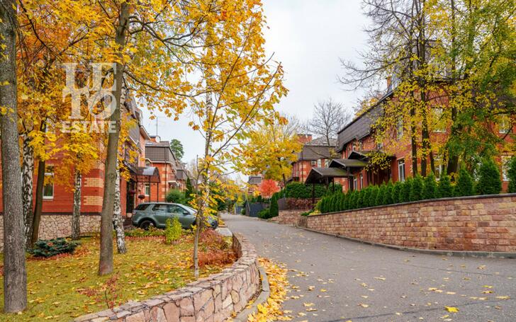 2-этажный коттедж 440.2 м² с отделкой