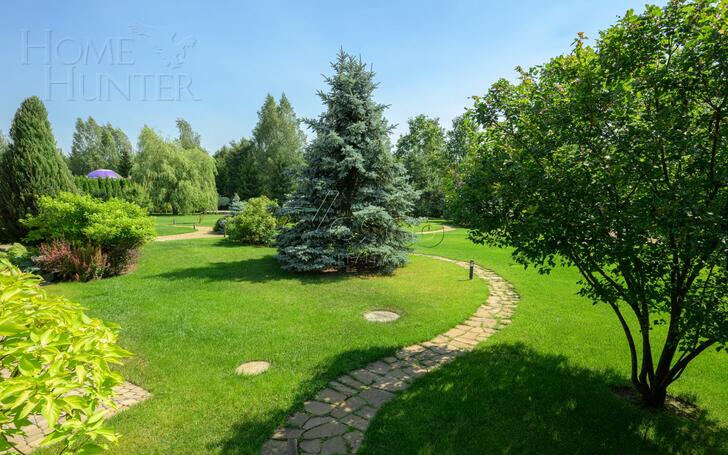 2-этажный коттедж 1 000 м² с отделкой