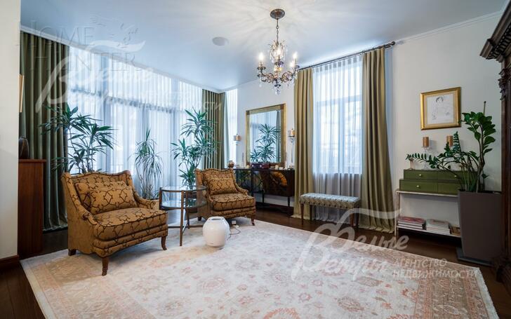 2-этажный коттедж 2 200 м² с отделкой
