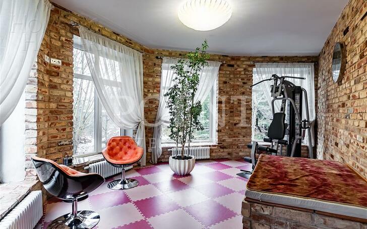 2-этажный коттедж 1 150 м² с отделкой
