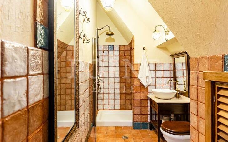 2-этажный коттедж 1 150 м² с отделкой